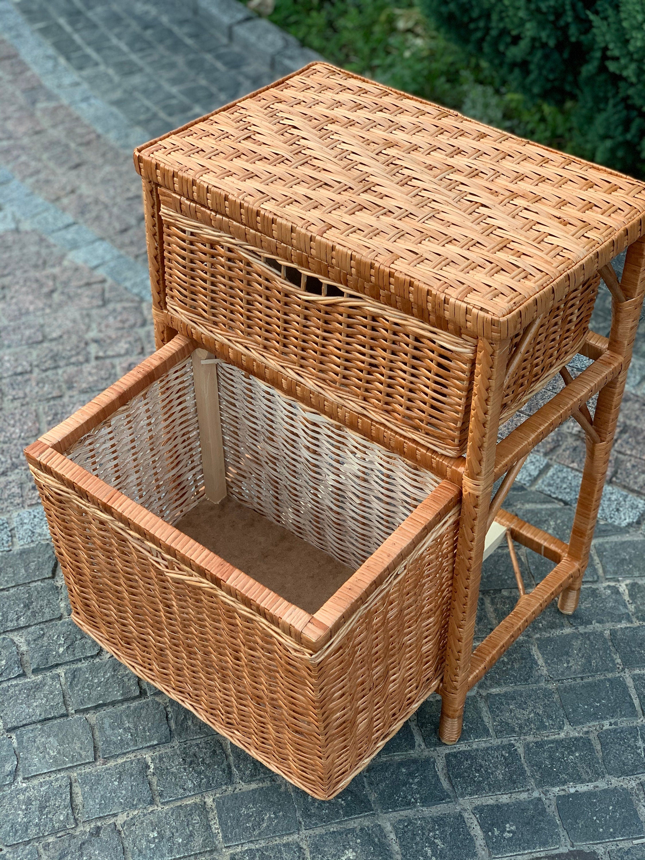 Beautiful Wicker Dresser with 2 Drawers, Chest of 2 drawers, Organizer things, Storage Unit