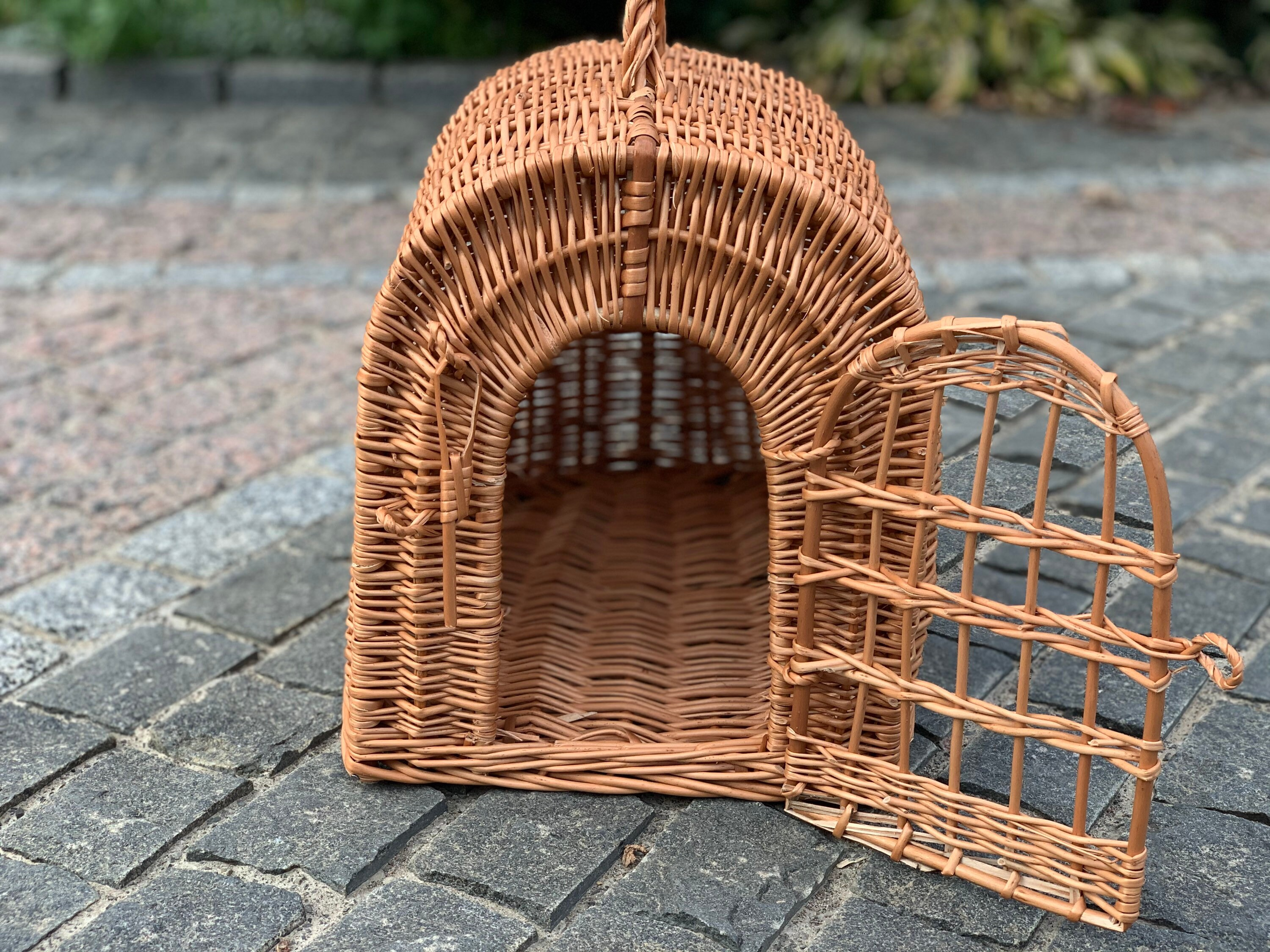 Wicker Pet Carrier - PlanetVine