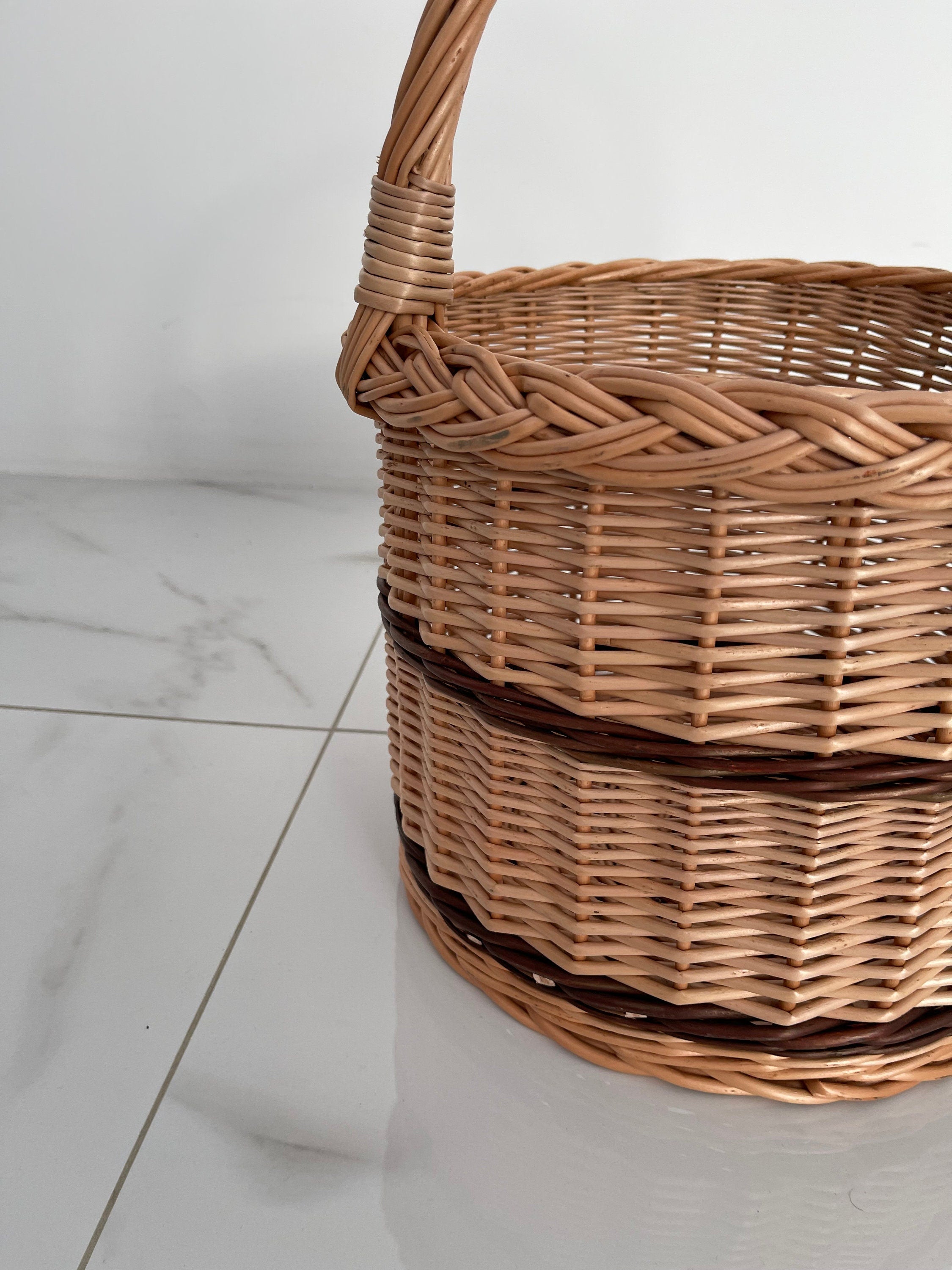 Wicker Shopping Basket, Round Woven Basket with Handle, Willow Market Basket/Picnic, Handwoven Grocery Basket
