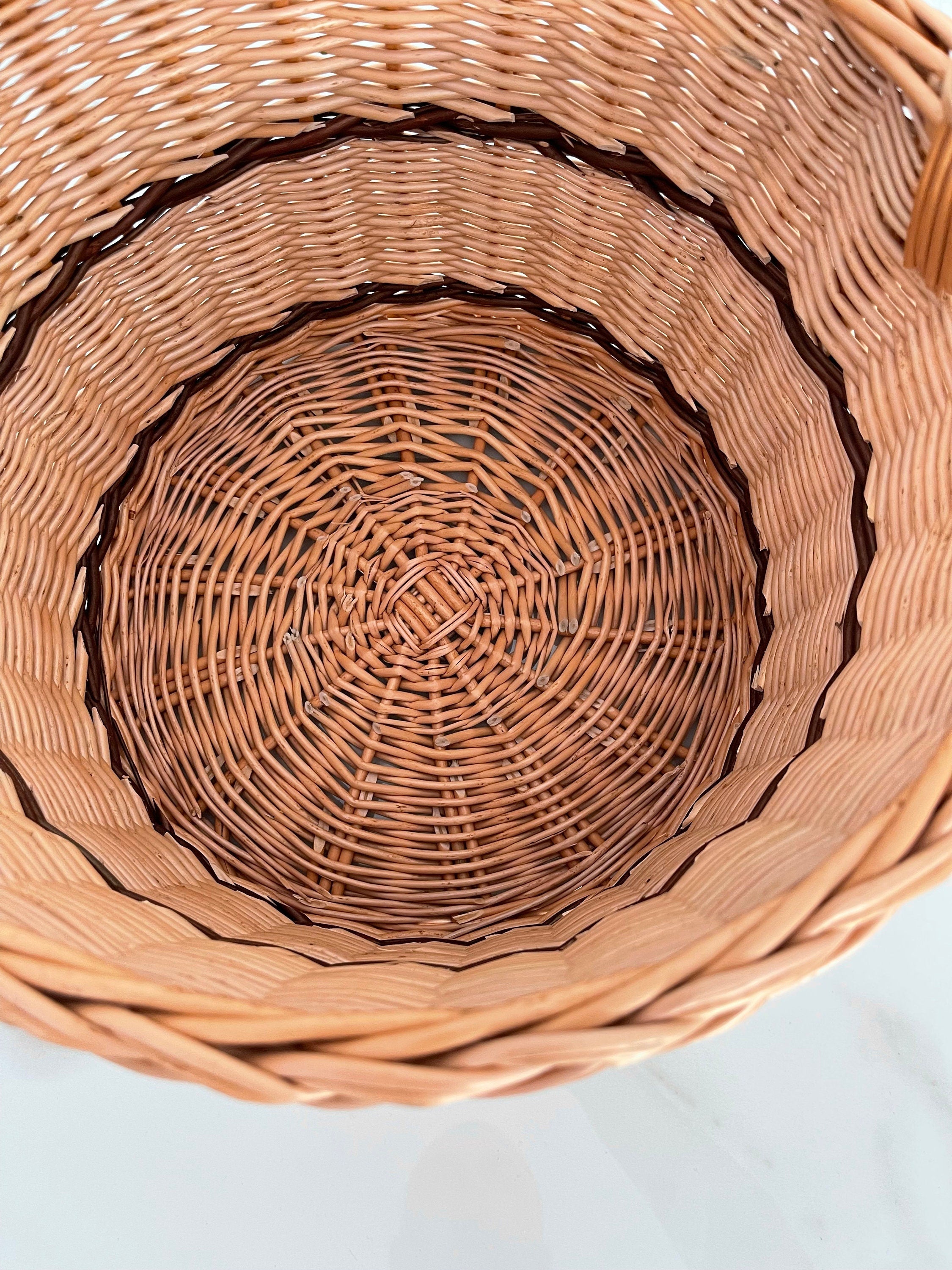Wicker Shopping Basket, Round Woven Basket with Handle, Willow Market Basket/Picnic, Handwoven Grocery Basket
